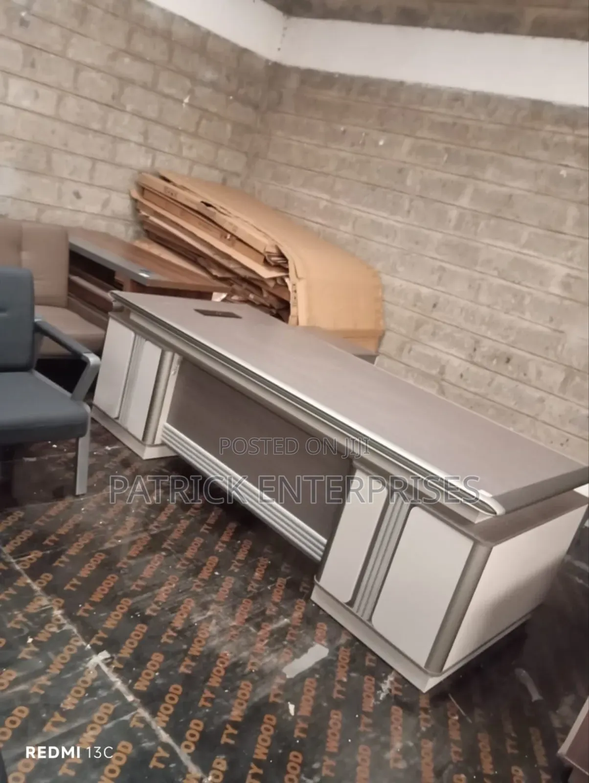 Executive Director's Office Desk 2.4mtrs