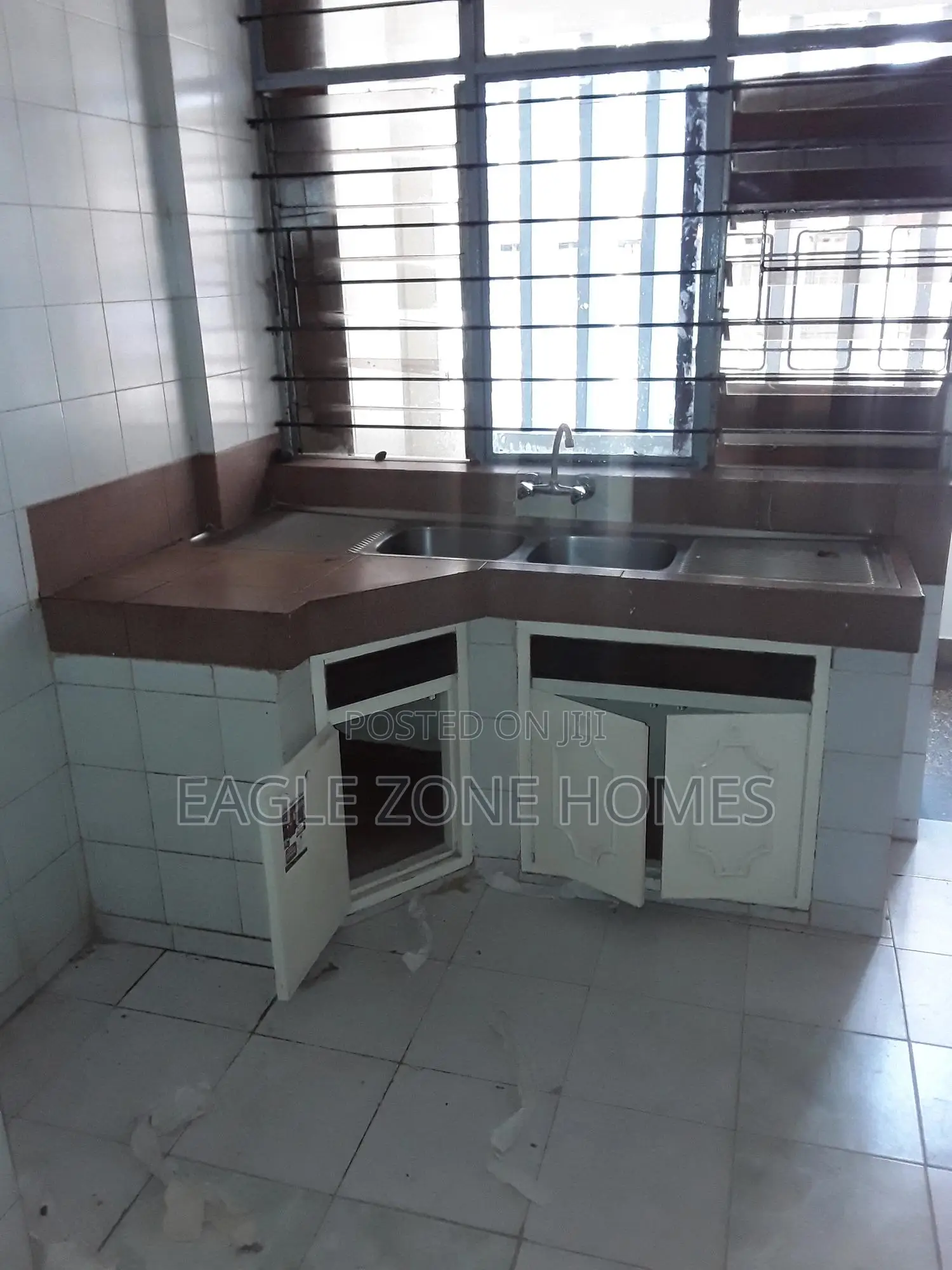 3bdrm Apartment in Rhapta Road for rent