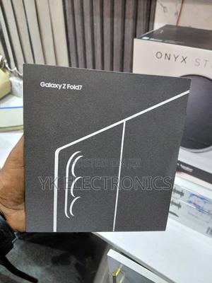 New Samsung Galaxy Z Fold7 512 GB Blue - main view