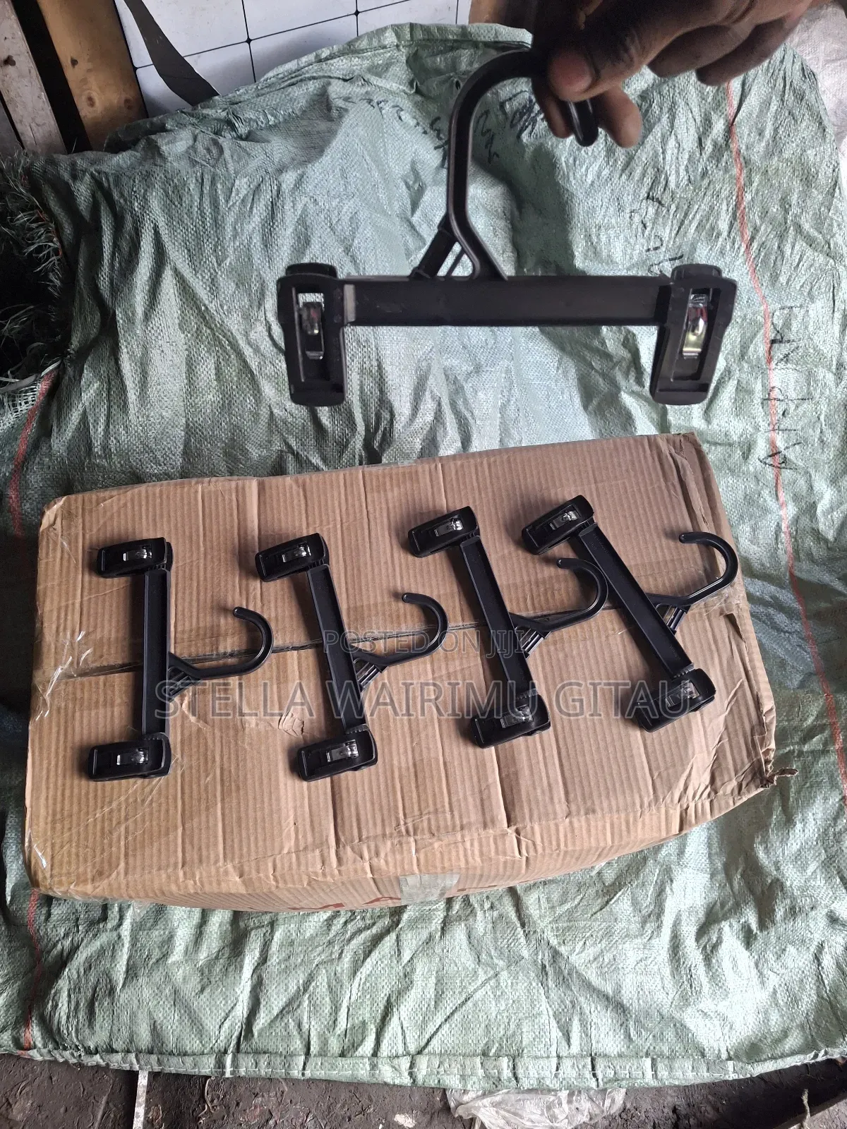 Clip Kid Hangers