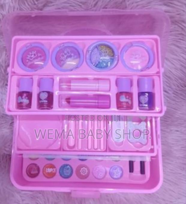 Kids Danielle Bell Makeup Kit - thumbnail 6