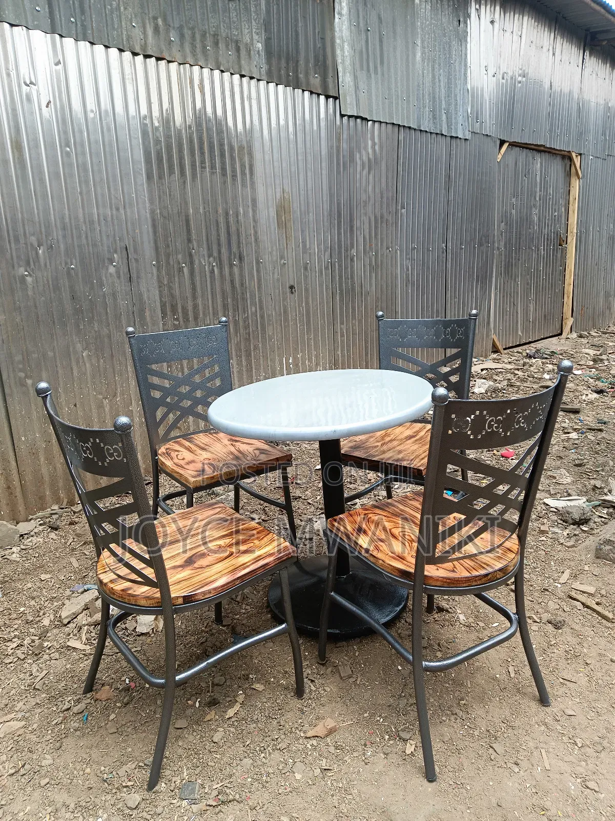 Powder Coated Wooden Restaurant Set 