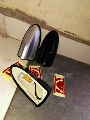 Universal Shark Fin Antenna Functional Durable Car Roof Design