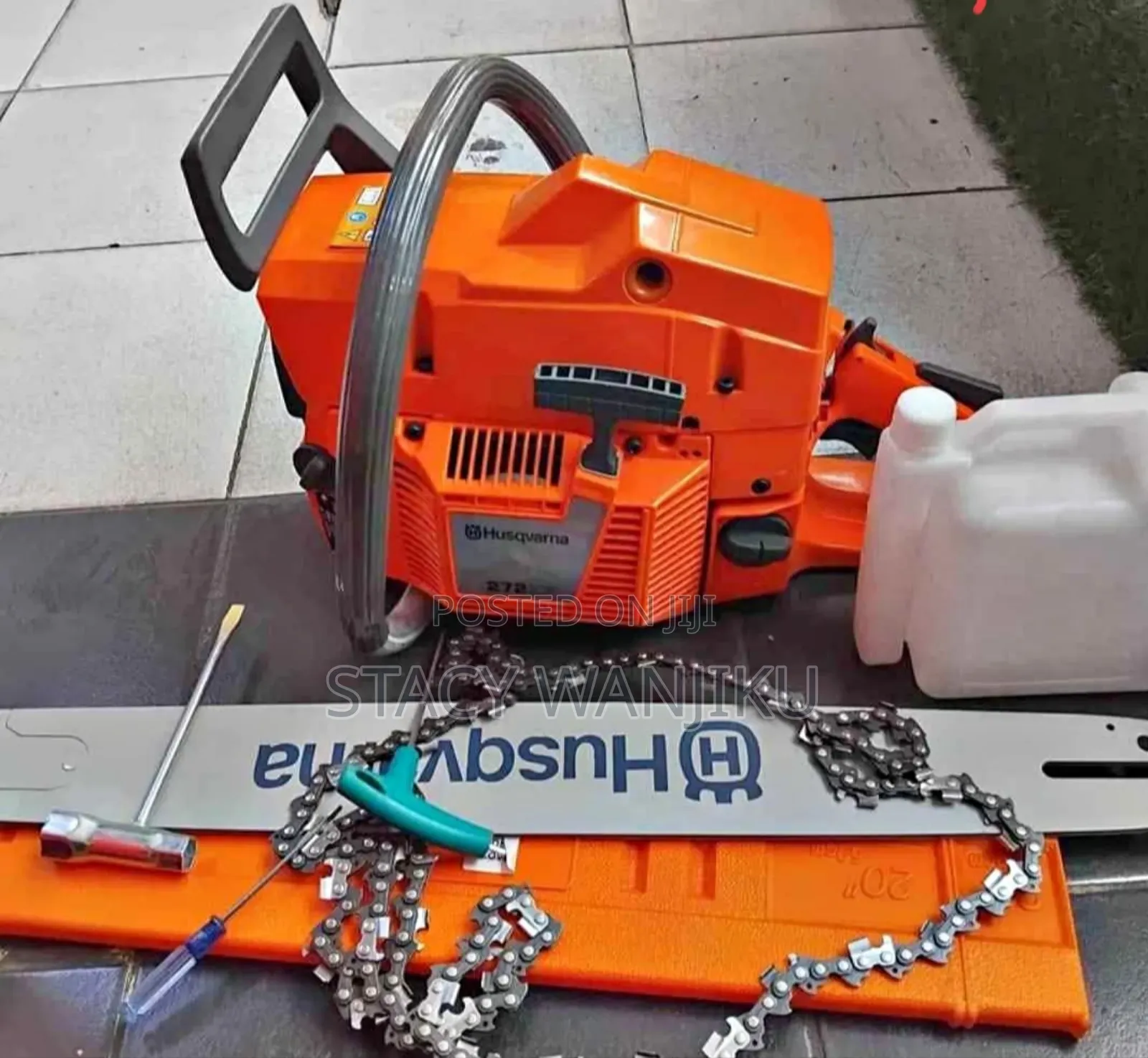 Husqvarna 272 Power Saw/ Husqvarna Chainsaw,/ Powersaw