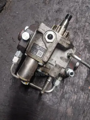 Toyota Hiace (7l New Model ) Fuel Injector Pump