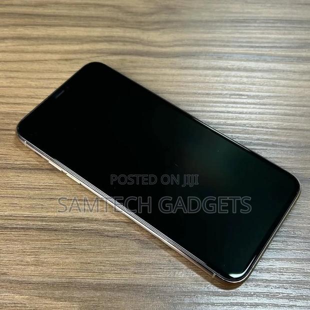 Apple iPhone 11 Pro Max 64 GB Gold - thumbnail 4