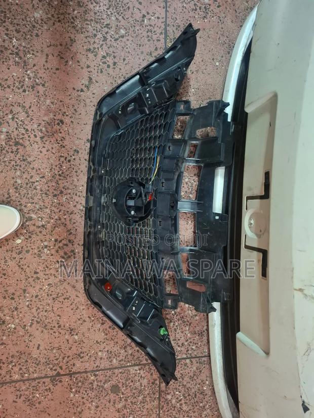 2017,2018 Nissan Note E Power Grill - thumbnail 2