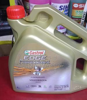 5w30  Edge Castrol Engine Oil - main view