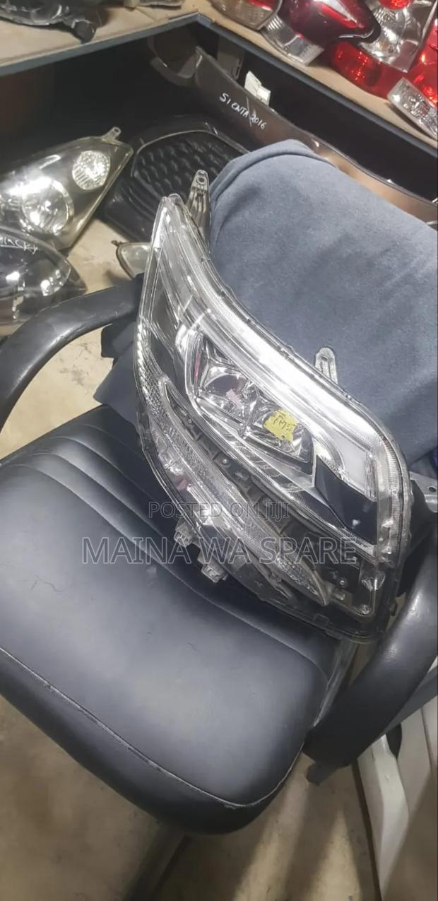 Toyota Noah 2017,2018,New Model Headlights