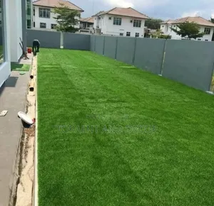 20mm Thick Artificial Grass Carpet for Home Backyard Corridor