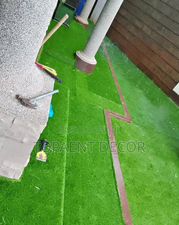 20mm Backyard Makeover Durable Artificial Grass Carpet - main view
