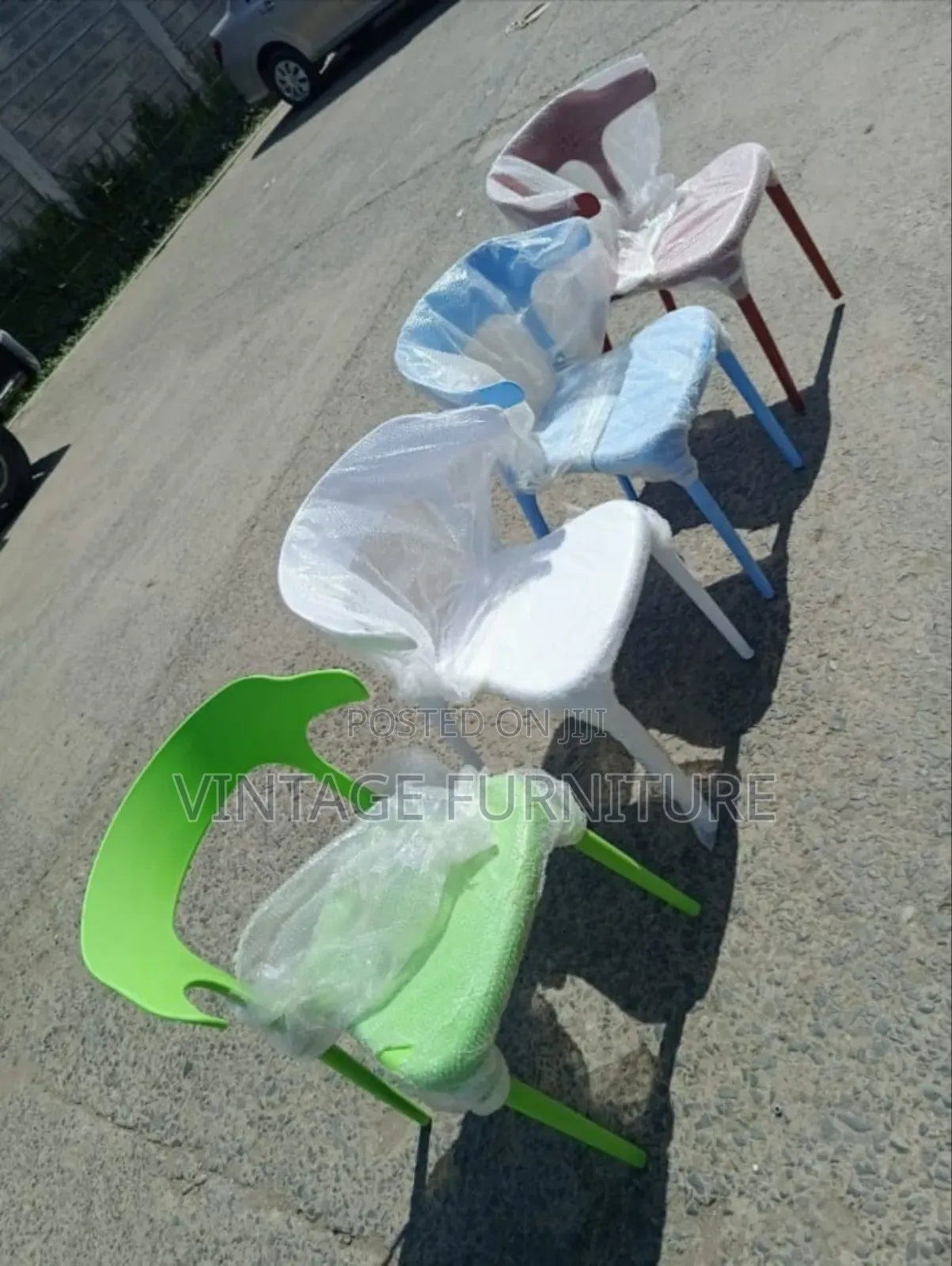 High Quality Plastic Chairs R009