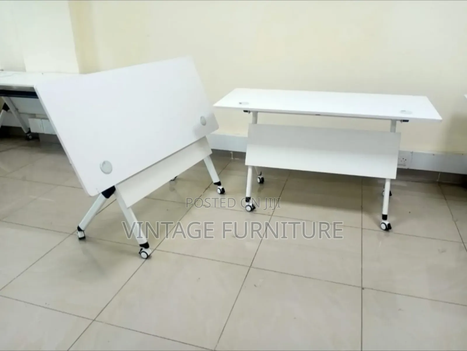 Training Foldable Tables Ooc