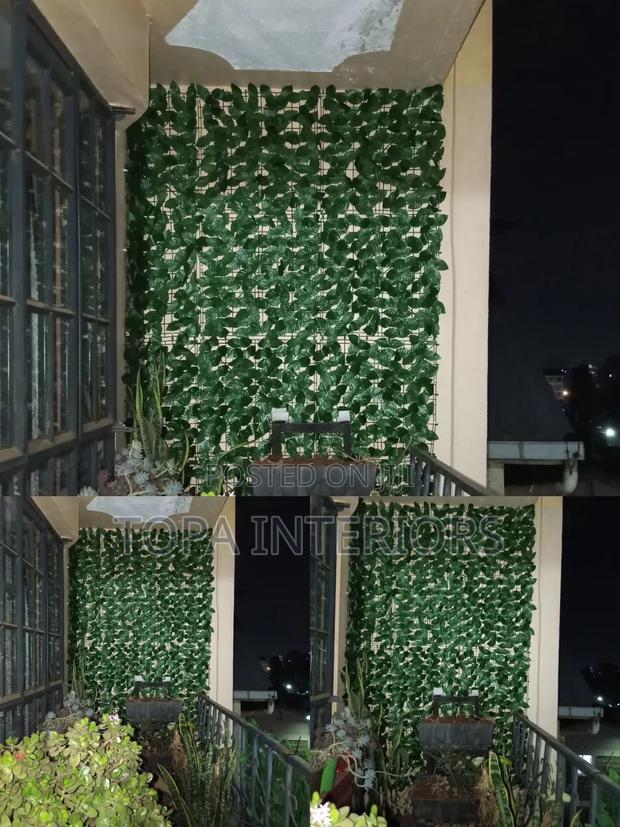 Green Wall Decoration With Artificial Ivy Privacy Fence