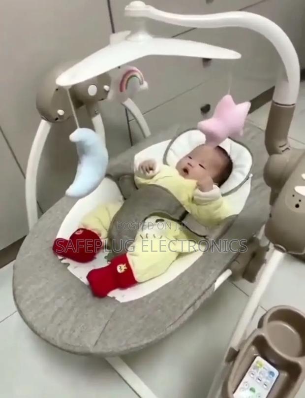 Remote Control Swings Cradle - main view