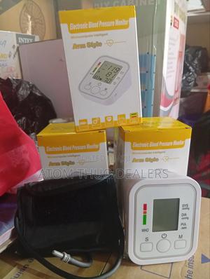 Electronic Blood Pressure Monitors - thumbnail 2