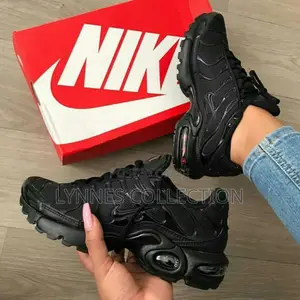 Nikee Tn "All Black",All Blacks Tn Sizes 40-45