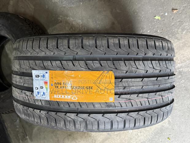 325/35zr22 Tires - main view