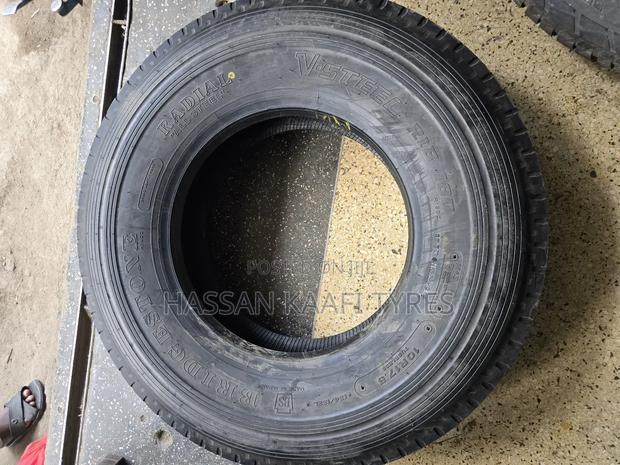 10r17.5 Bredgstone Madein Japan - thumbnail 2