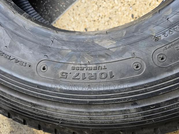 10r17.5 Bredgstone Madein Japan - thumbnail 3