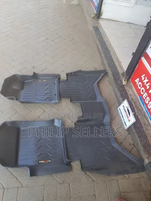 Isuzu D-Max Double-Cab Moulded Tpe Rubber Floor Mats