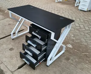 Quality Office Table With Drawer