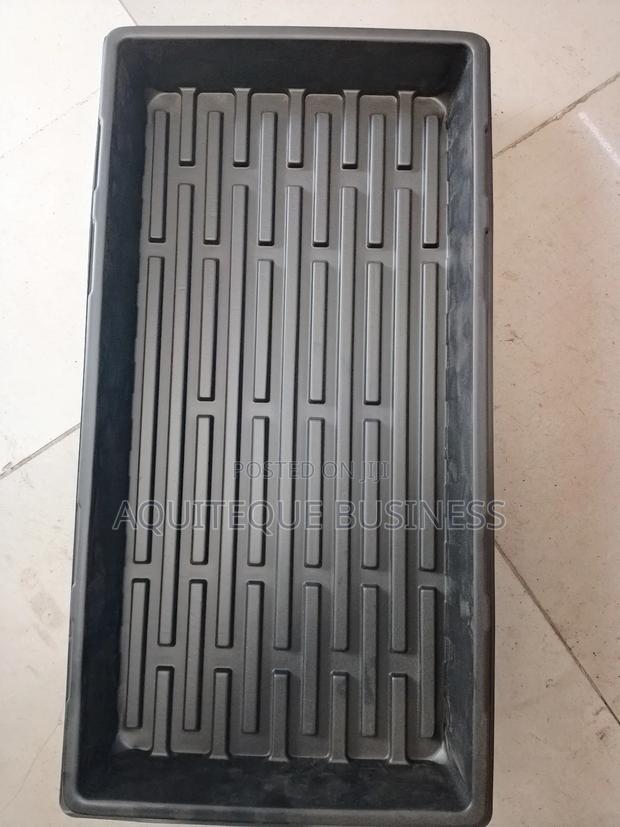 Hydroponics Trays. Plastic - main view