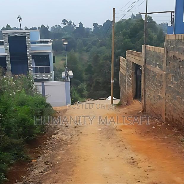 50 by 100 Land Plot in Kinoo With Ready Titledeed. Friendly Atmosphere - thumbnail 3