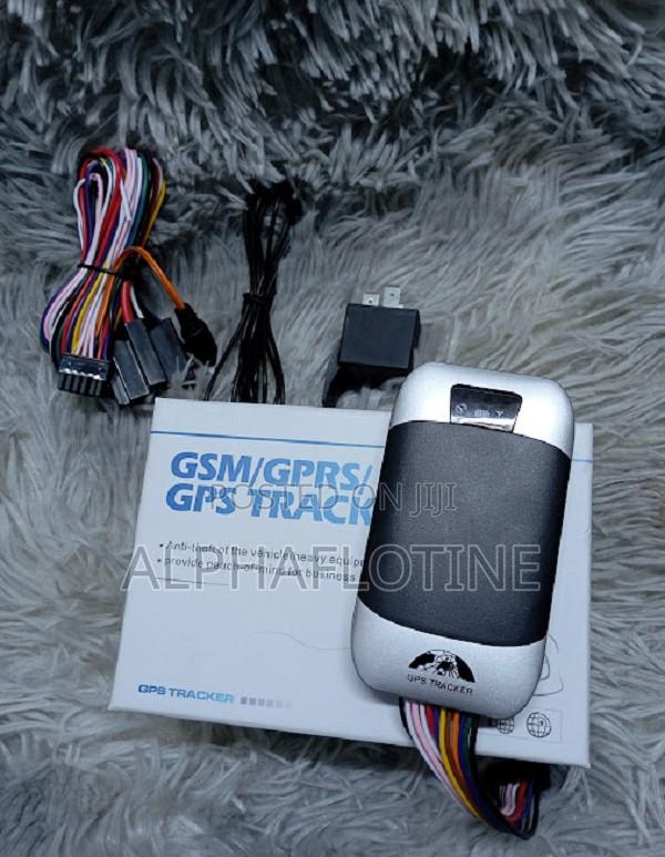 Anti-Theft GPS/GSM Car Tracker 303fg Real-Time Vehicle Track