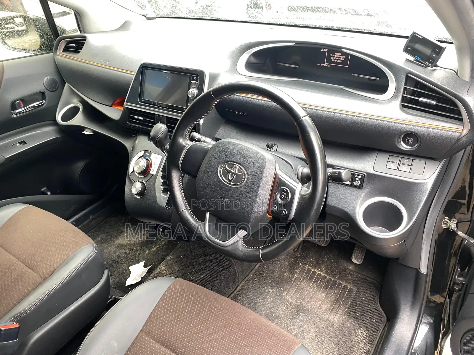 Toyota Sienta 2018 Black