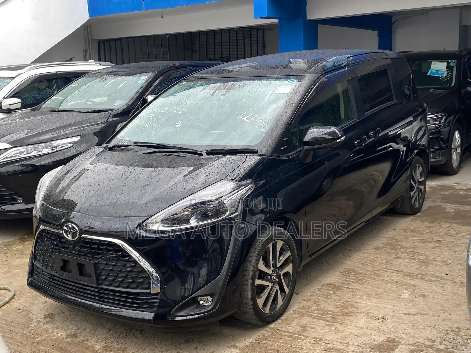 Toyota Sienta 2018 Black