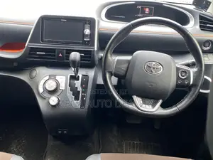 Toyota Sienta 2018 Black