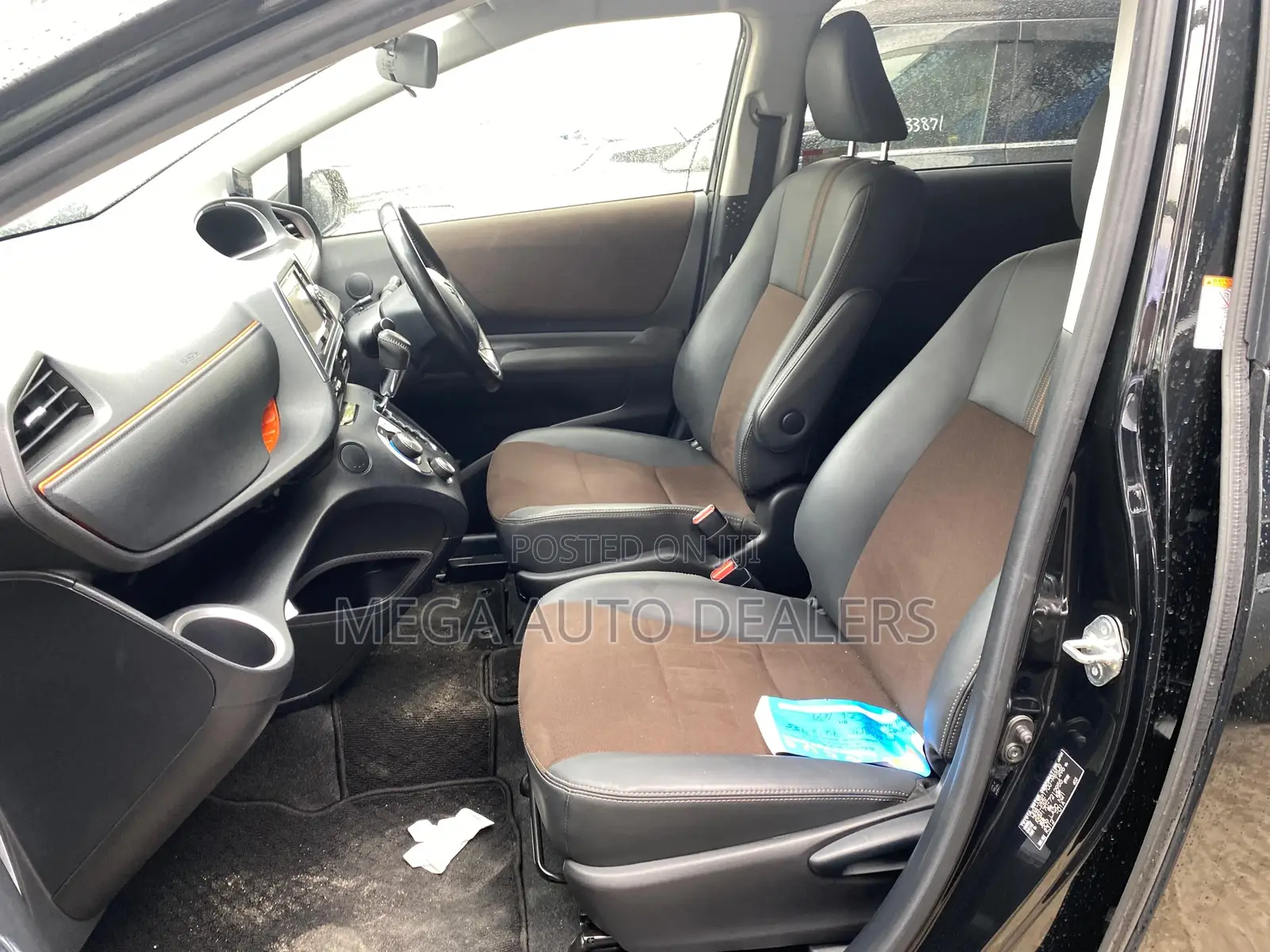 Toyota Sienta 2018 Black