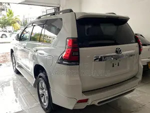 Toyota Land Cruiser Prado 2018 White