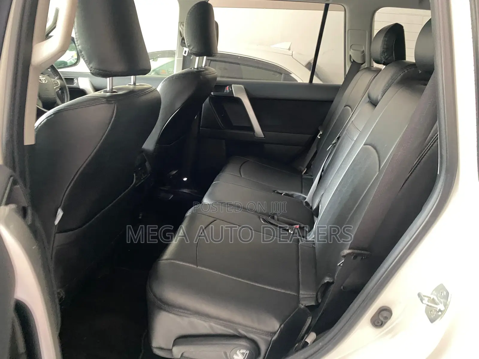 Toyota Land Cruiser Prado 2018 White