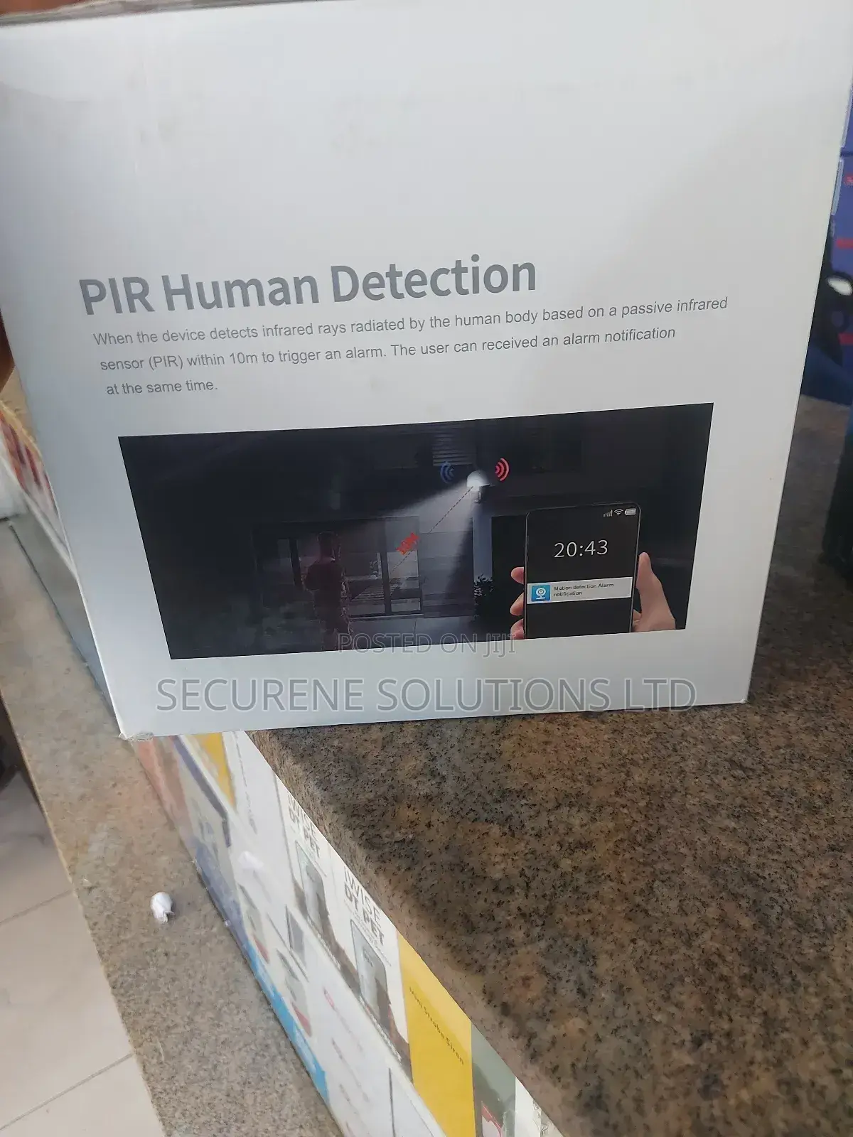 V380 Pro 4g Solar Three Lens Three Screens 4g/Wifi Wireless Ipcamera