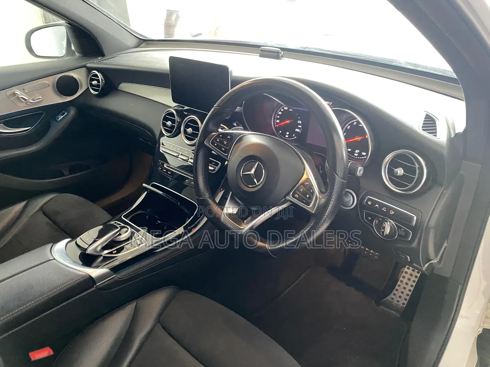 Mercedes-Benz GLC-Class 2018 White