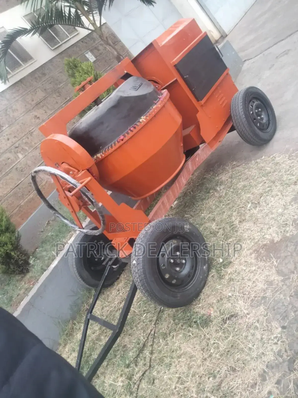 Titan Concrete Mixer 500l