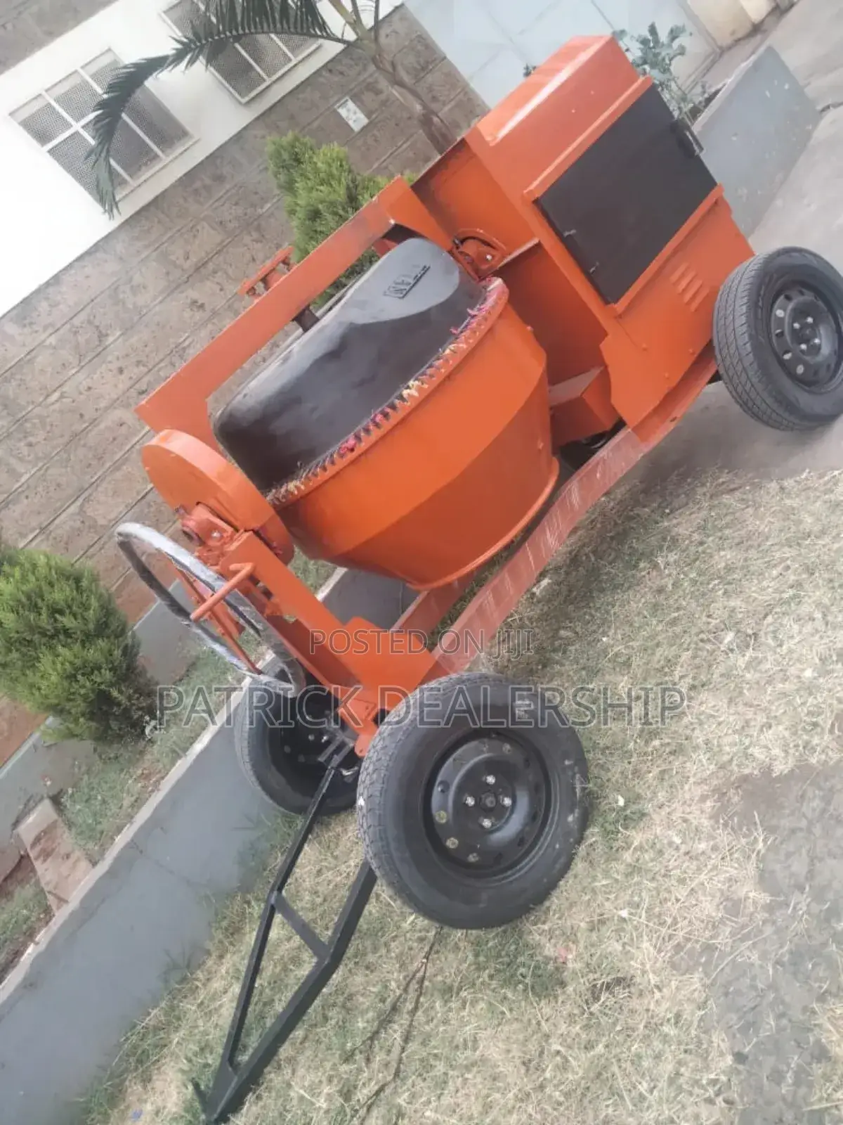 Titan Concrete Mixer 500l