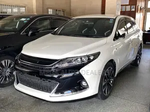 Toyota Harrier 2018 White