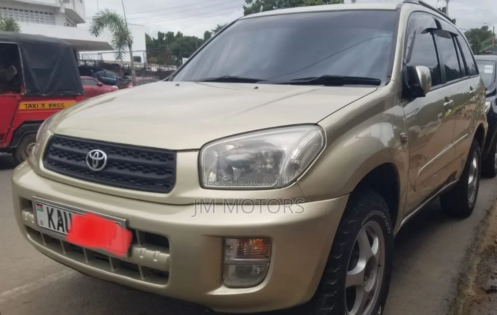 Toyota RAV4 1999 Gold