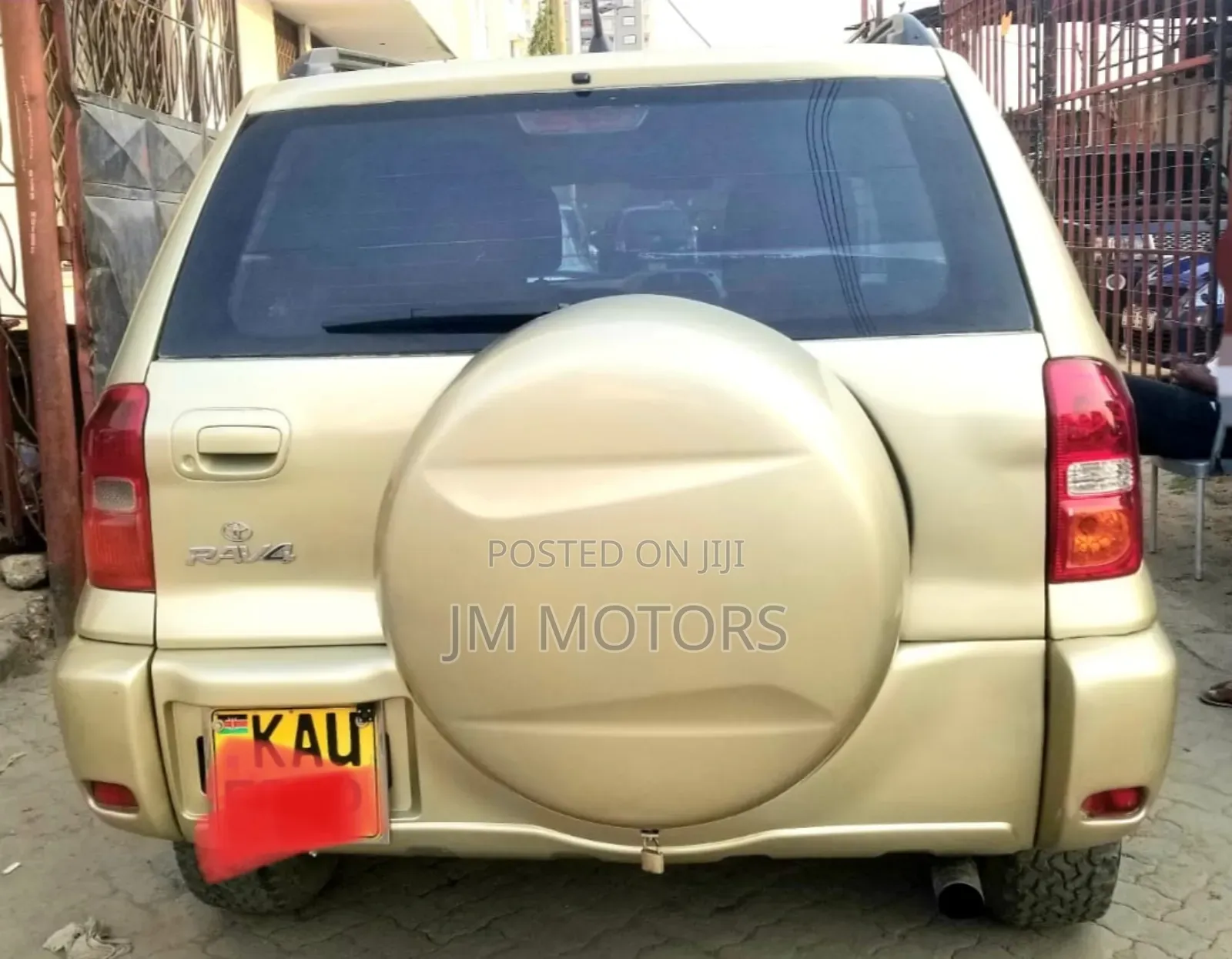 Toyota RAV4 1999 Gold