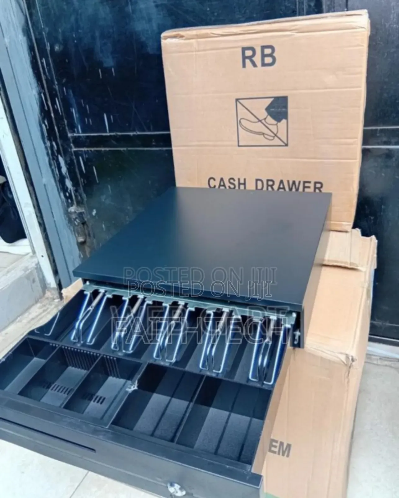 *Automatic Monies  5 Slot Cashdrawer