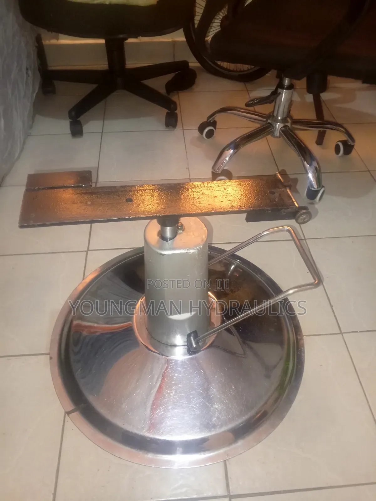 Eldoret Office/Barber Seats Repairs And Service