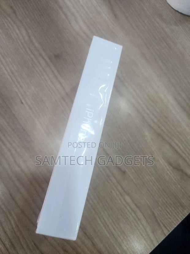 New Apple iPhone 15 Pro Max 512 GB Silver - thumbnail 2