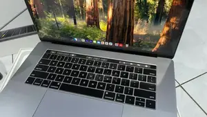 Laptop Apple MacBook Pro 2019 16GB Intel Core i9 SSD 512GB
