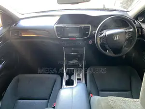 Honda Accord 2018 White