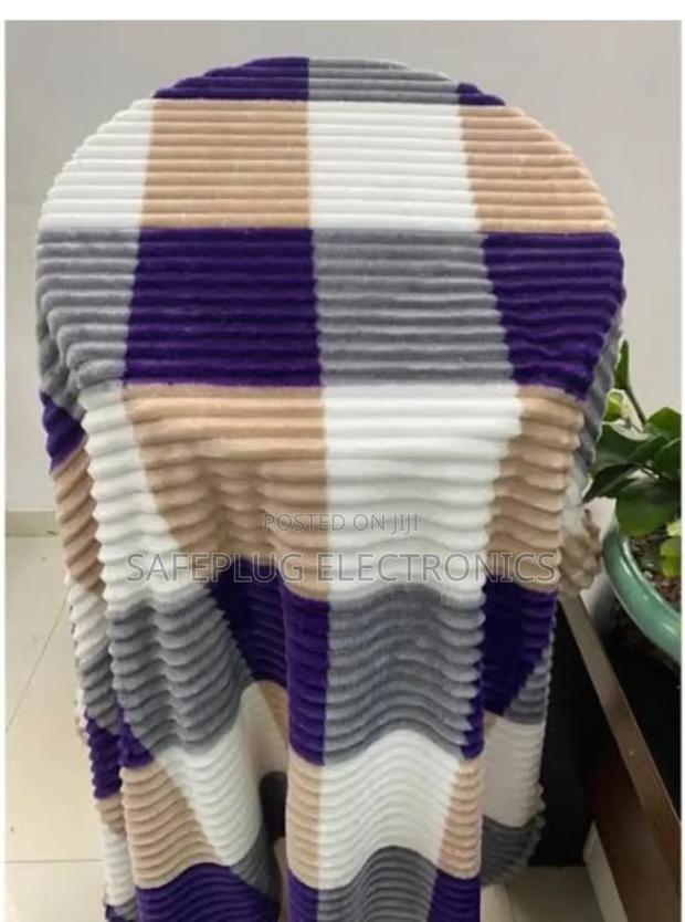 Fleece Blanket With Pattern 6x6 - thumbnail 3