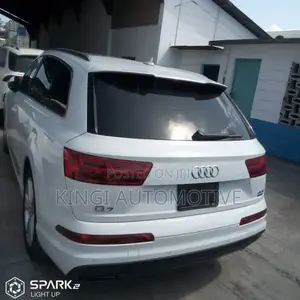 Audi Q7 3.0T Premium AWD quattro 2017 White
