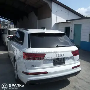 Audi Q7 3.0T Premium AWD quattro 2017 White